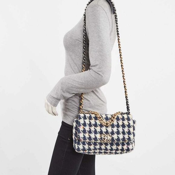 Chanel Blue/White Houndstooth Tweed Chanel 19 Small Flap Bag - Picture 3 of 11